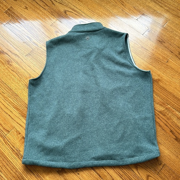 Peter Millar men’s vest with side pockets - Picture 3 of 3